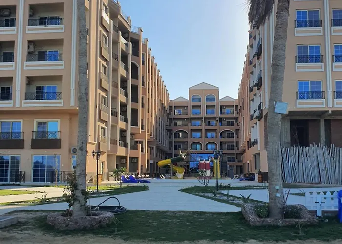 Appartamento جوليانا بيتش ريزورت
